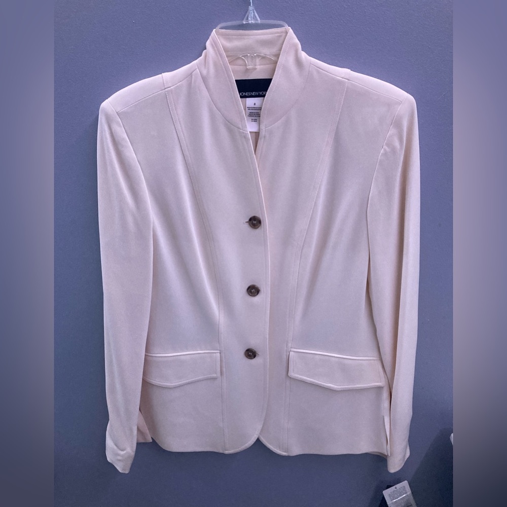 Vintage JONES NEW YORK Ivory Blazer